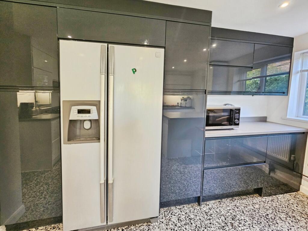 Kitchen / Breakfast Room