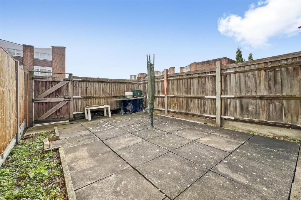 74 lansbury close  - L9r2PRwiPkDrj5sm1Cis.jpg