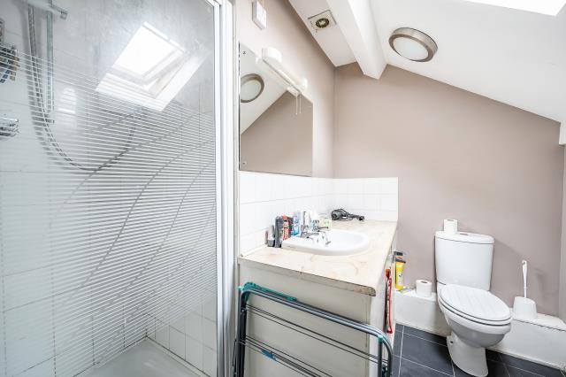 Flat 3 - Bathroom