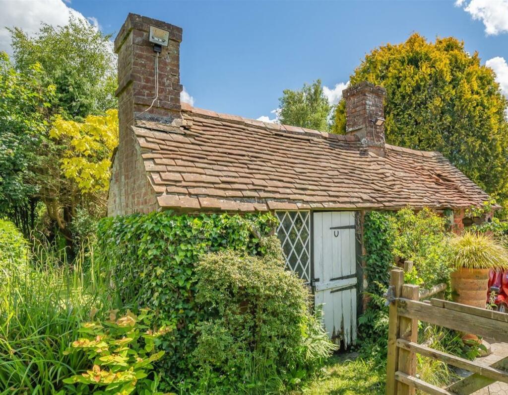 Bath Cottage 2 - Cropped.jpg