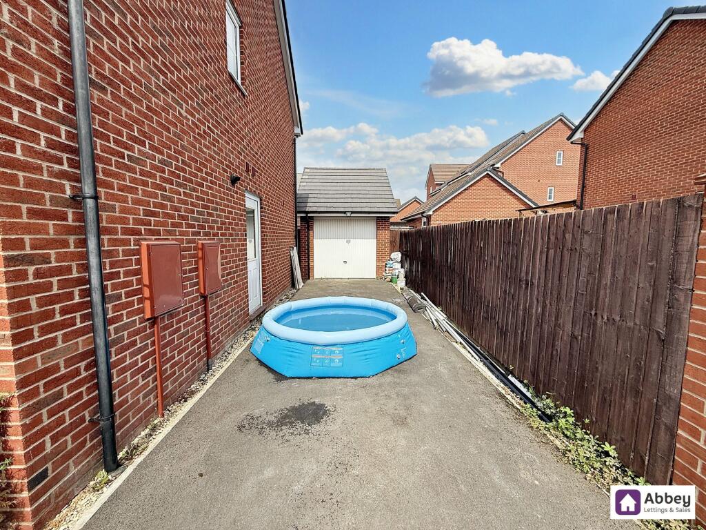 Driveway &amp; Garage