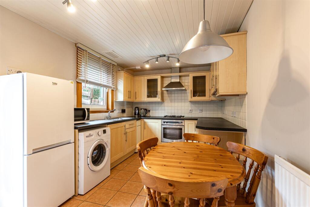 52 Priors Walk Melrose 15.JPG