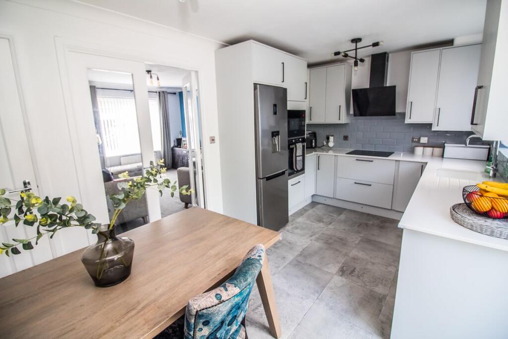 Kitchen/Diner Pic 2.