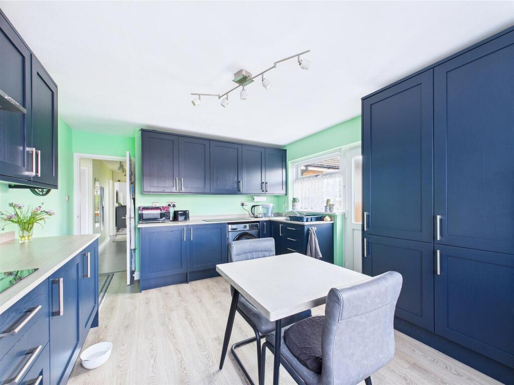 Kitchen/Breakfast Room