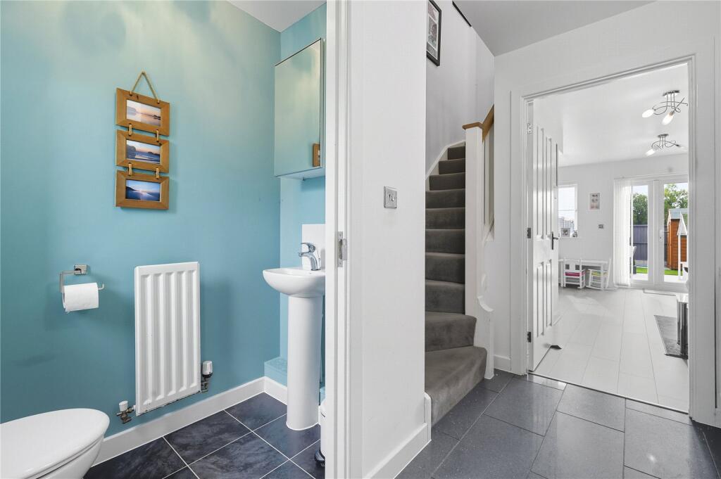 Hall &amp; G/F Cloakroom