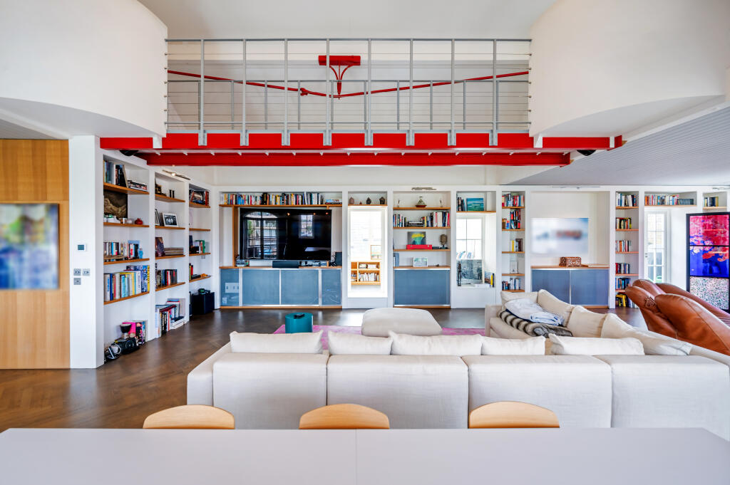 7 Old Library Apartments (21).jpg