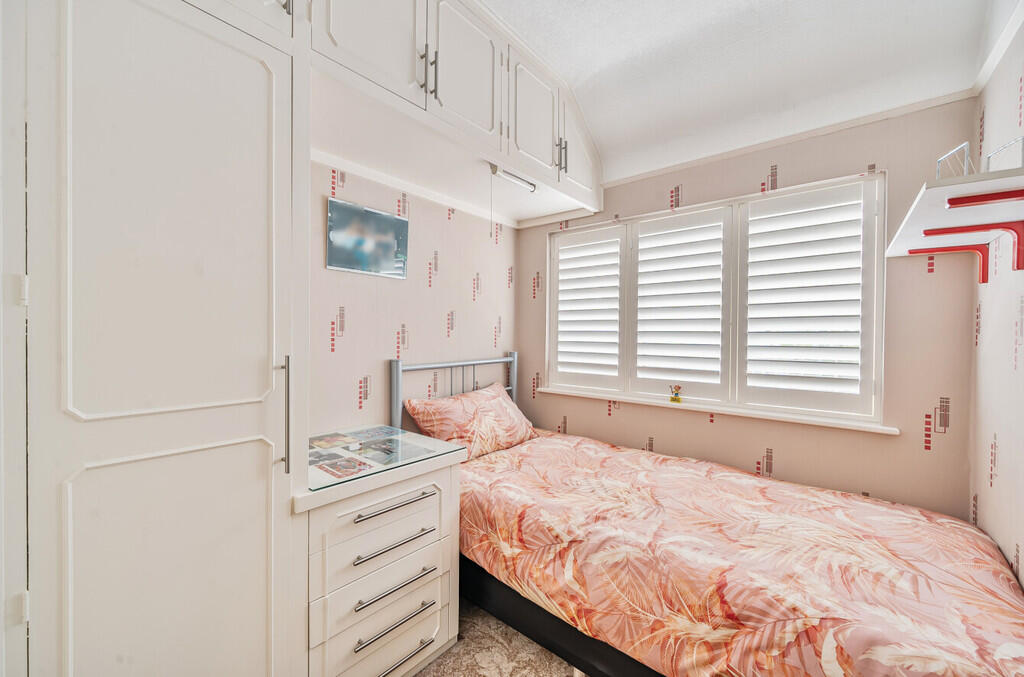 1293689-28-682cc3...