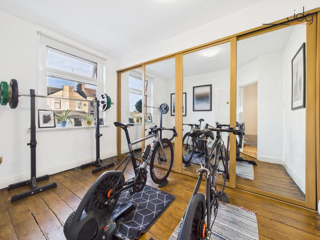 Double Bedroom 2 and built in wardrobes