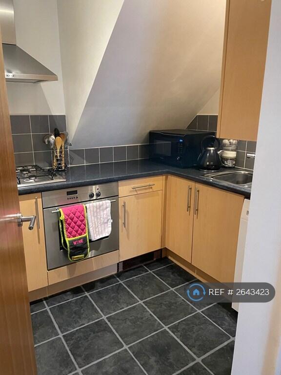 Example Of Furnished To Show Space - Kitchen