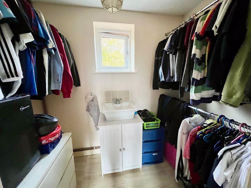 DRESSING ROOM