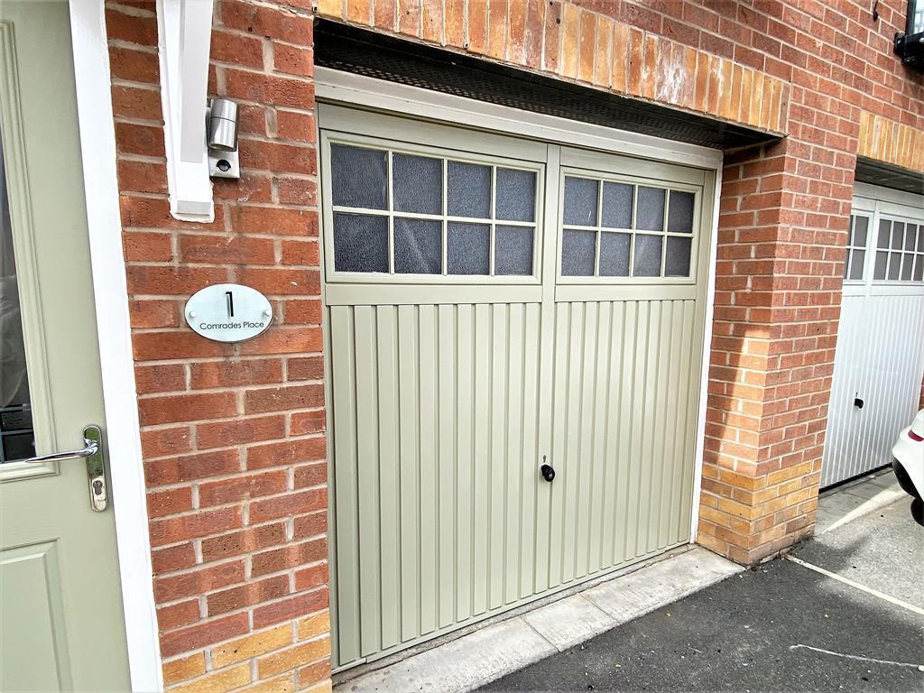 garage.jpg