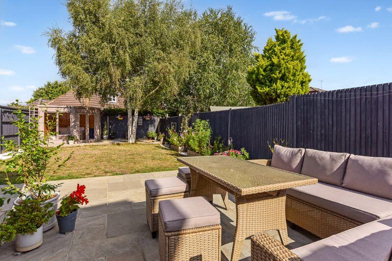 Garden with Patio and Summer House
