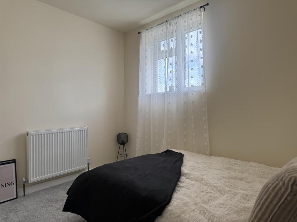 Bedroom;.jpg