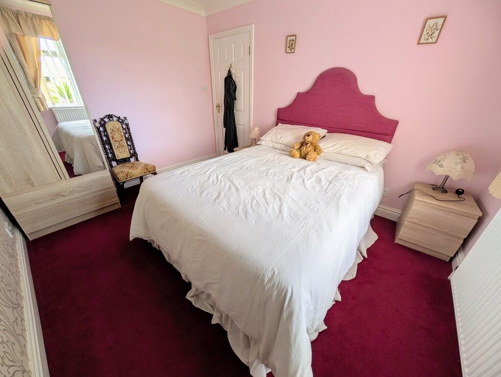 PXL_20251027_1153...