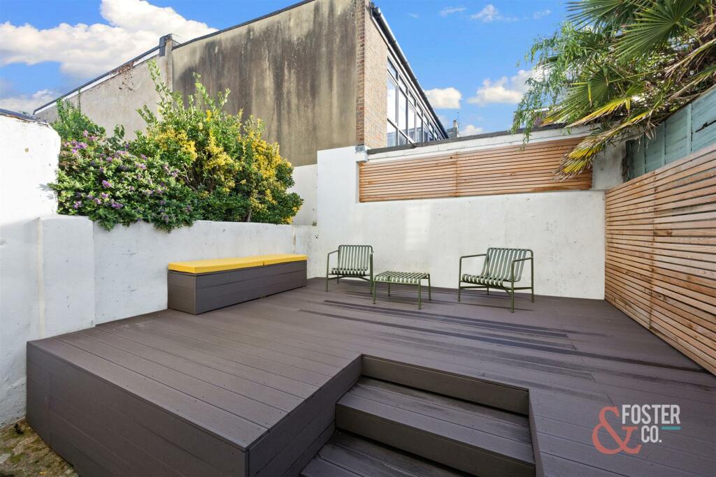 Clarendon Road, 62_009.jpg