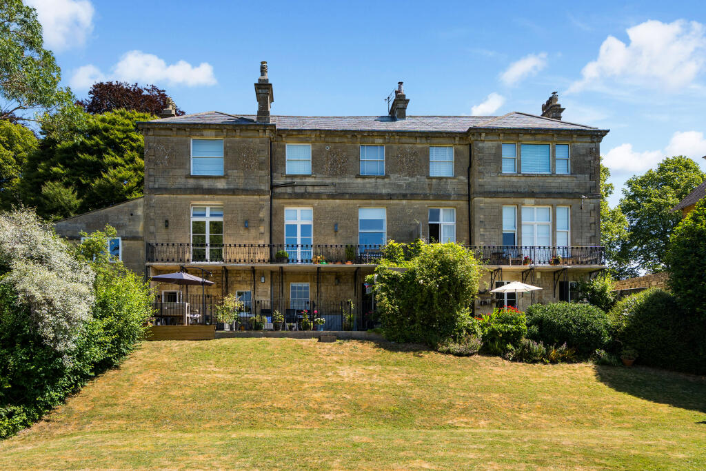 Communal Garden and Private Terrace