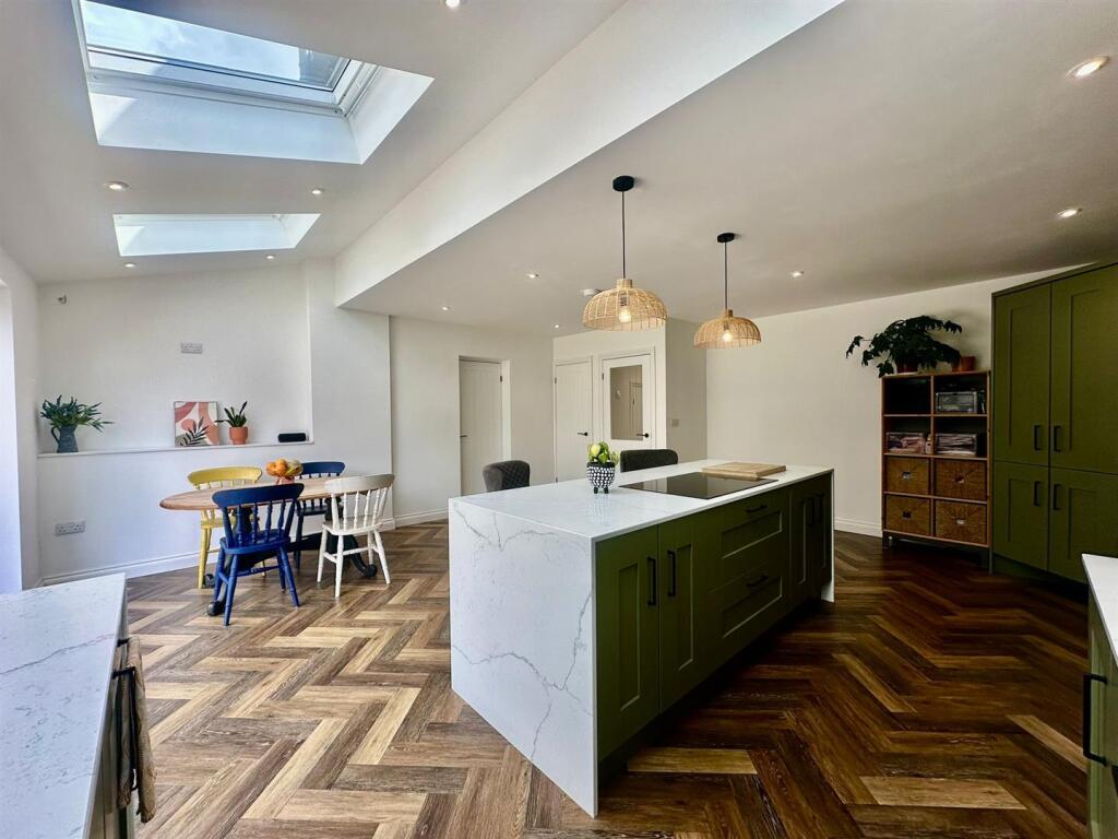 WhatsApp Image 2025-07-21 at 14.30.20_9896b5b2.jpg