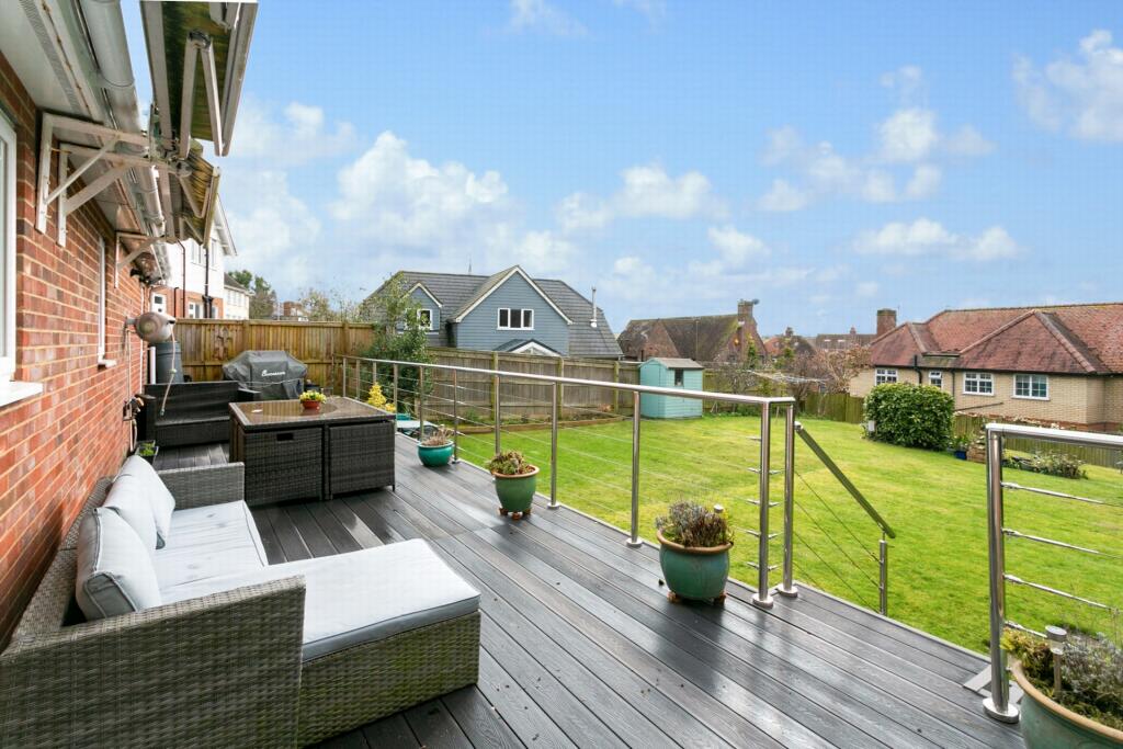 Terrace &amp; garden