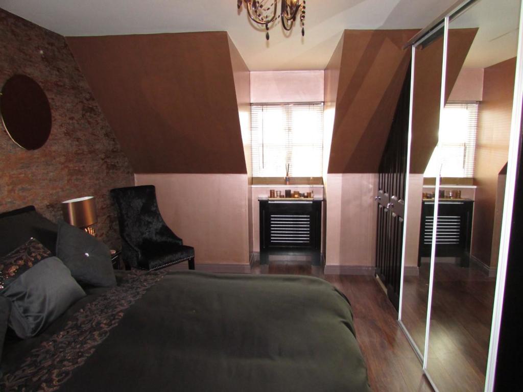 NewOakCl34bedd3.JPG