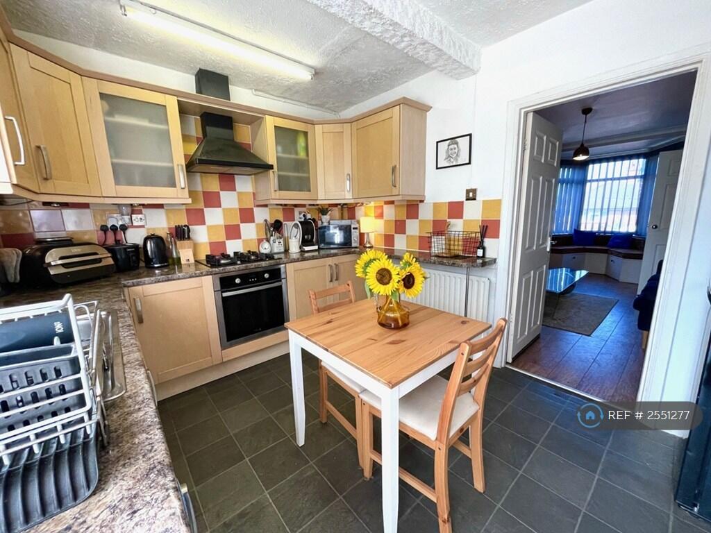 Modern Kitchen With Table And Chair 