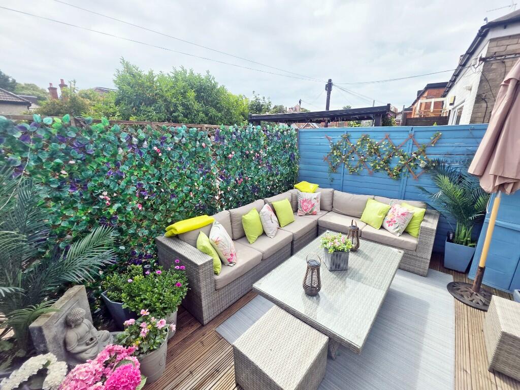 Southerly Sun Terrce