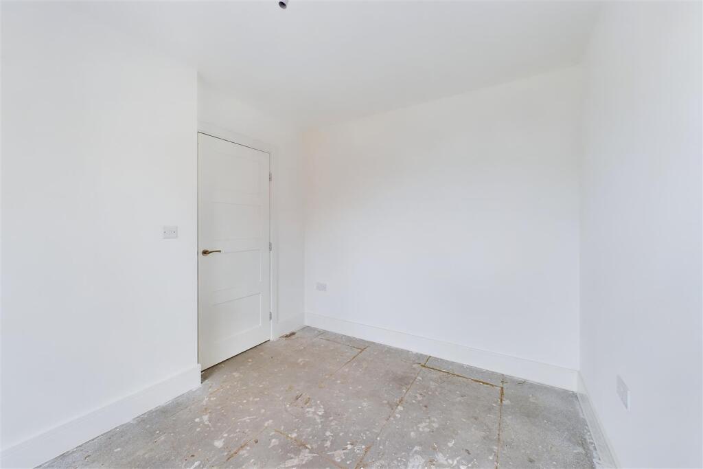 1 and 3, Mulberry Close Abergavenny, NP7 5ES | Fre