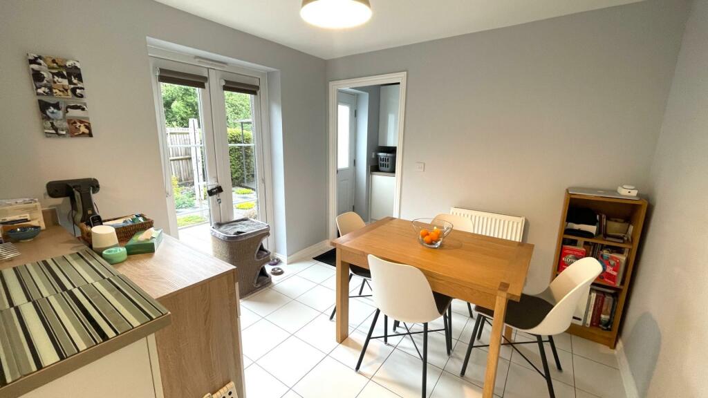 Dining Area.jpg
