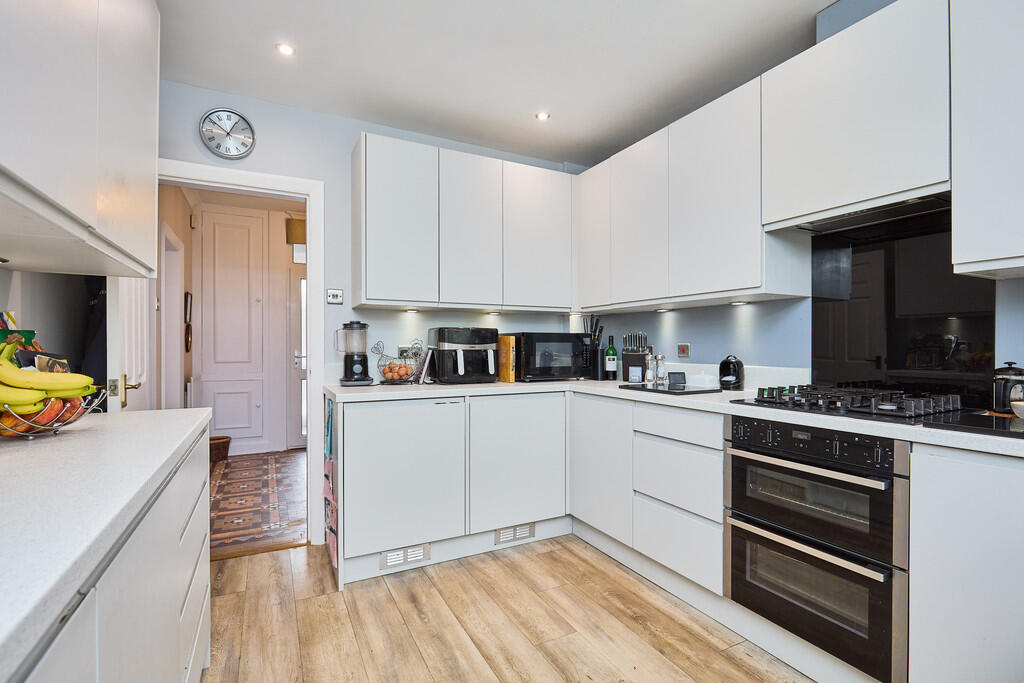 Edward Knight 202...