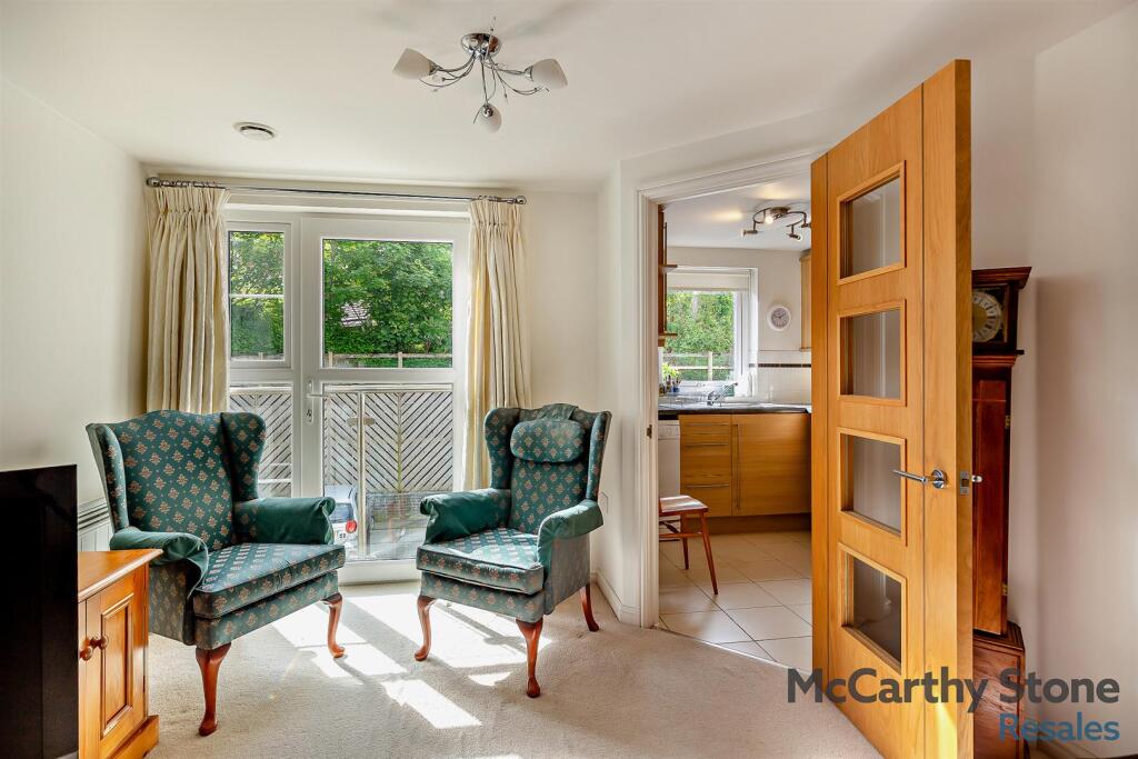 Living Room: