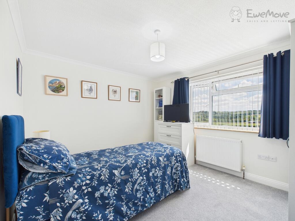 CAM03640G0-PR0054-STILL035