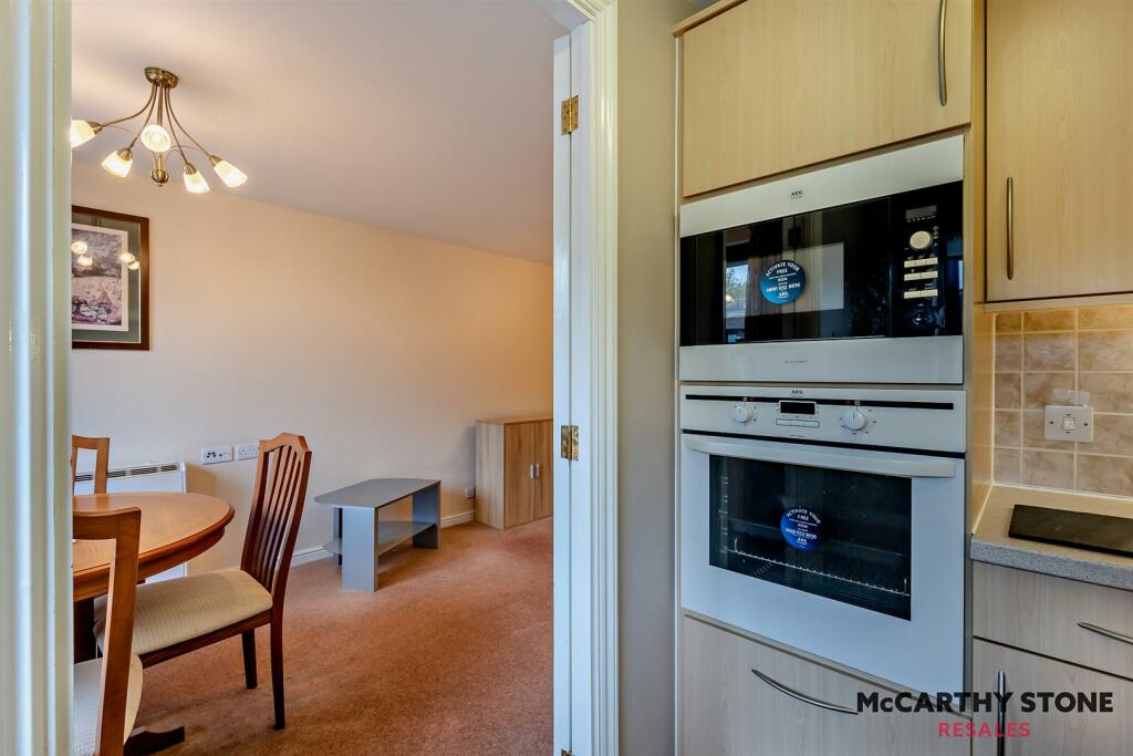 8627017-interior09-800.jpg