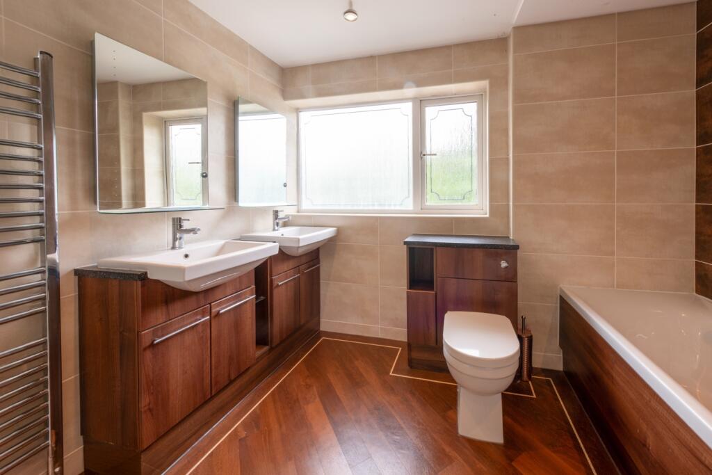 mainbathroom