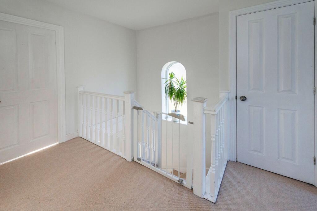 ENTRY HALLWAY AND LANDING