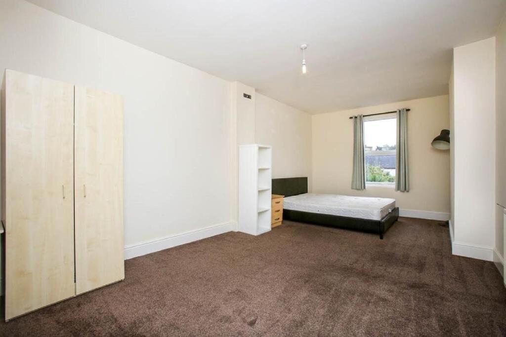 29 waddon road room pictures-page-002