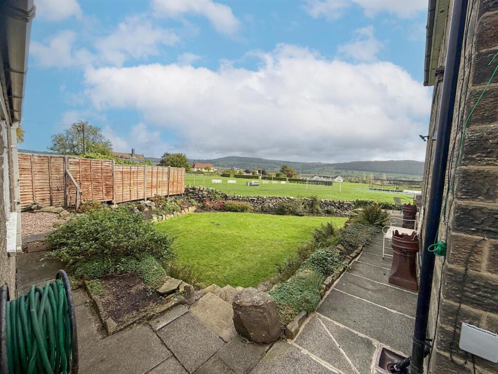 3 bed semi, Steeton