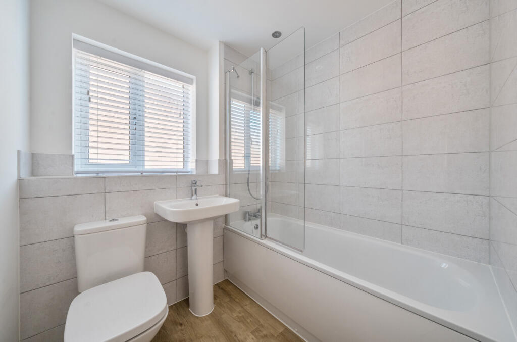 1337092-4-689b079...