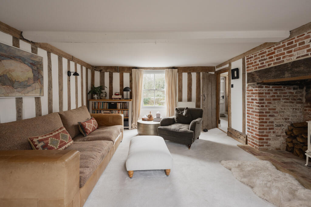 262778 - Nine Elms Farmhouse, Ringshall-16.jpg