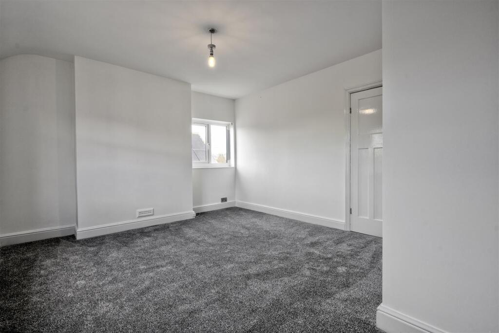 19 School Lane rixton-23.jpg