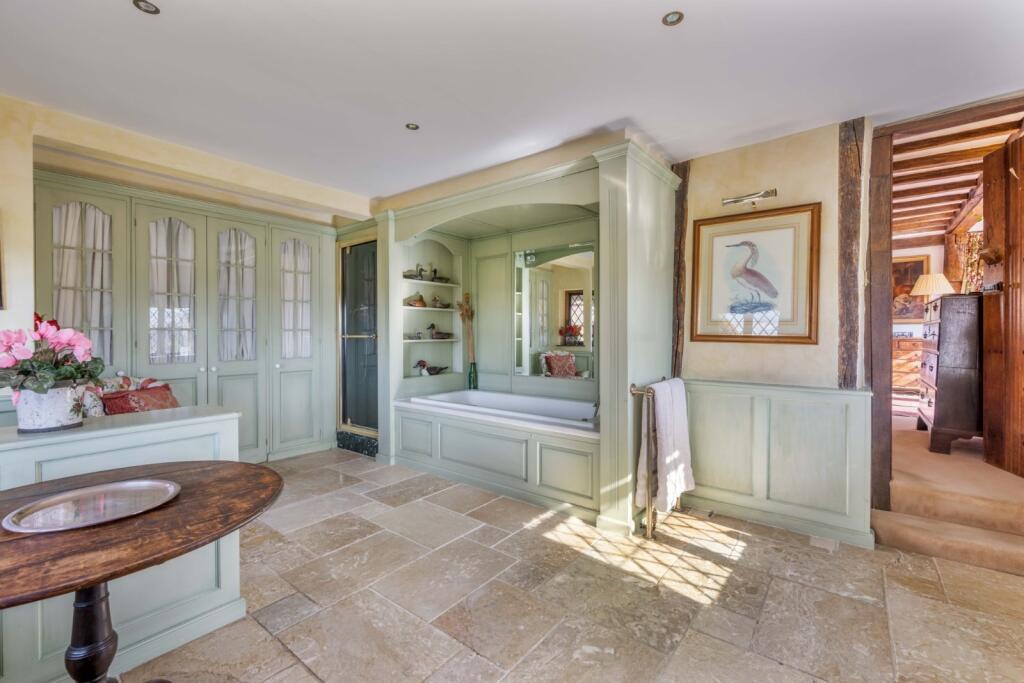 Ensuite Bathroom