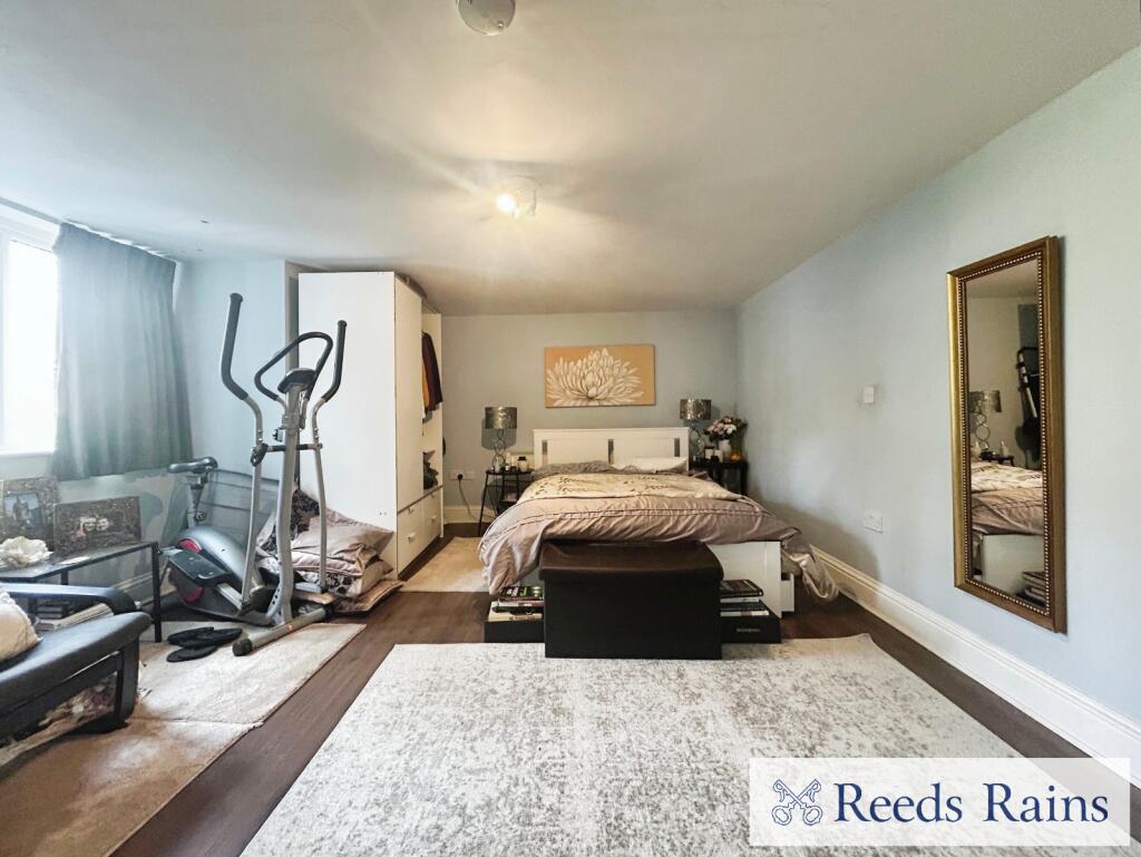 Bedroom/Living Space