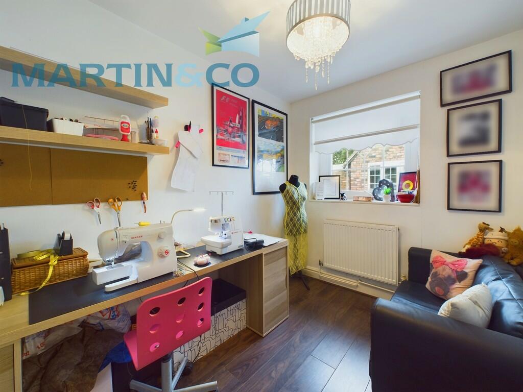 CAM01870G0-PR0143...