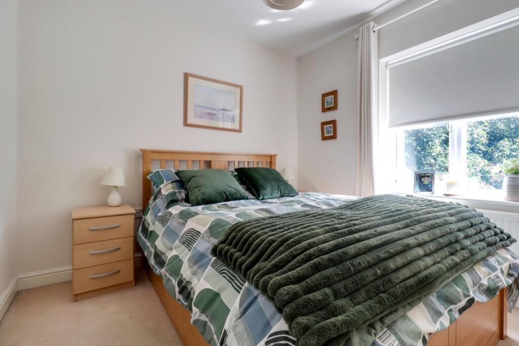 22- Rob Hammond EweMove Pontefract