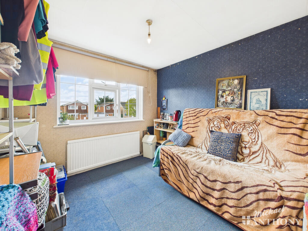 CAM03852G0-PR0250-STILL003