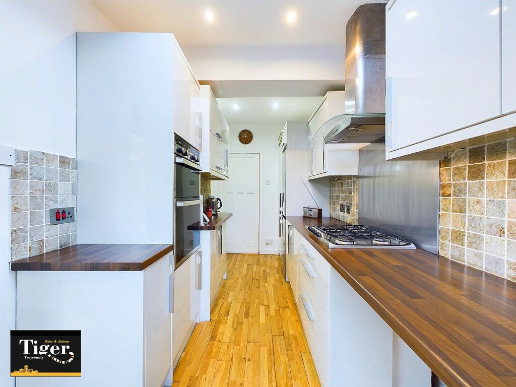 CAM03440G0-PR0252...