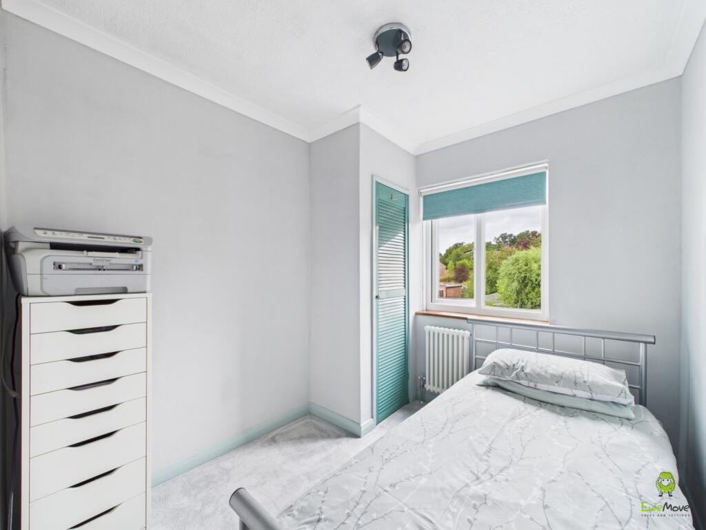 Presented by Nicoleta at EweMove Bexleyheath and D