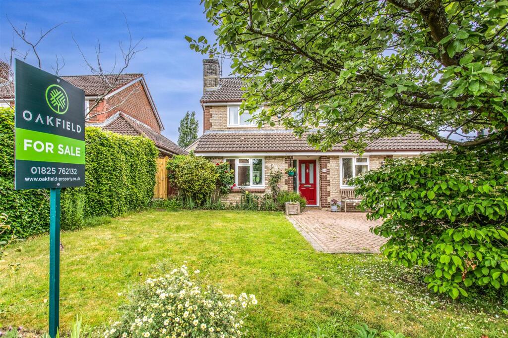 78 Markland Way Exteriors-2.jpg