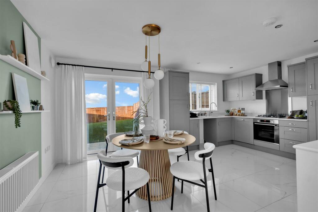 KITCHEN DINER