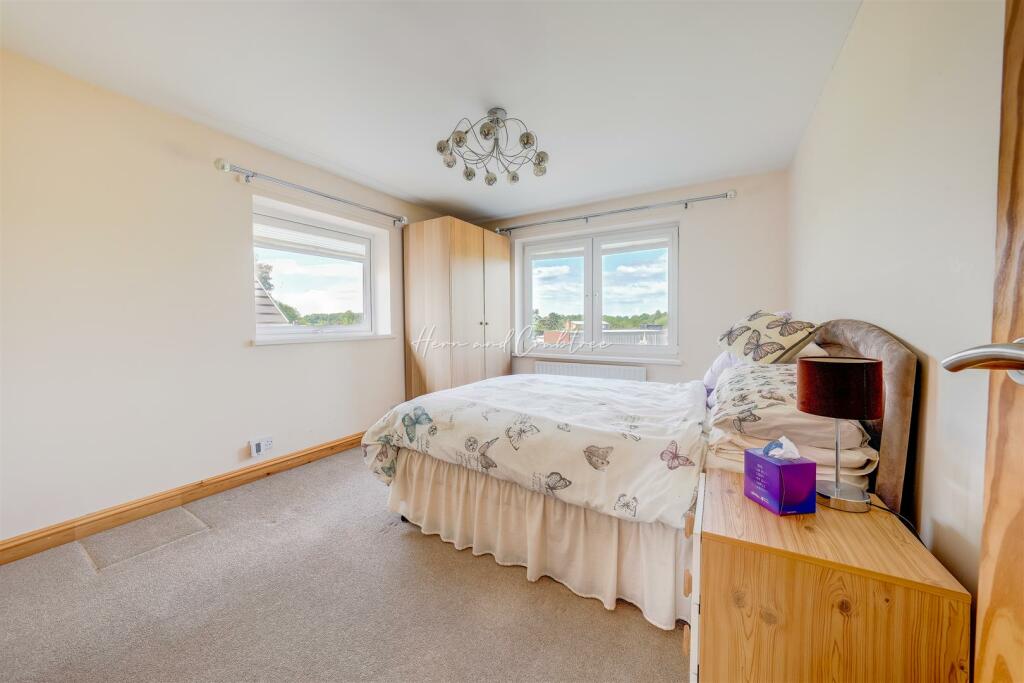 Padarn Close, Cyncoed, HernCrabtree (32).jpg