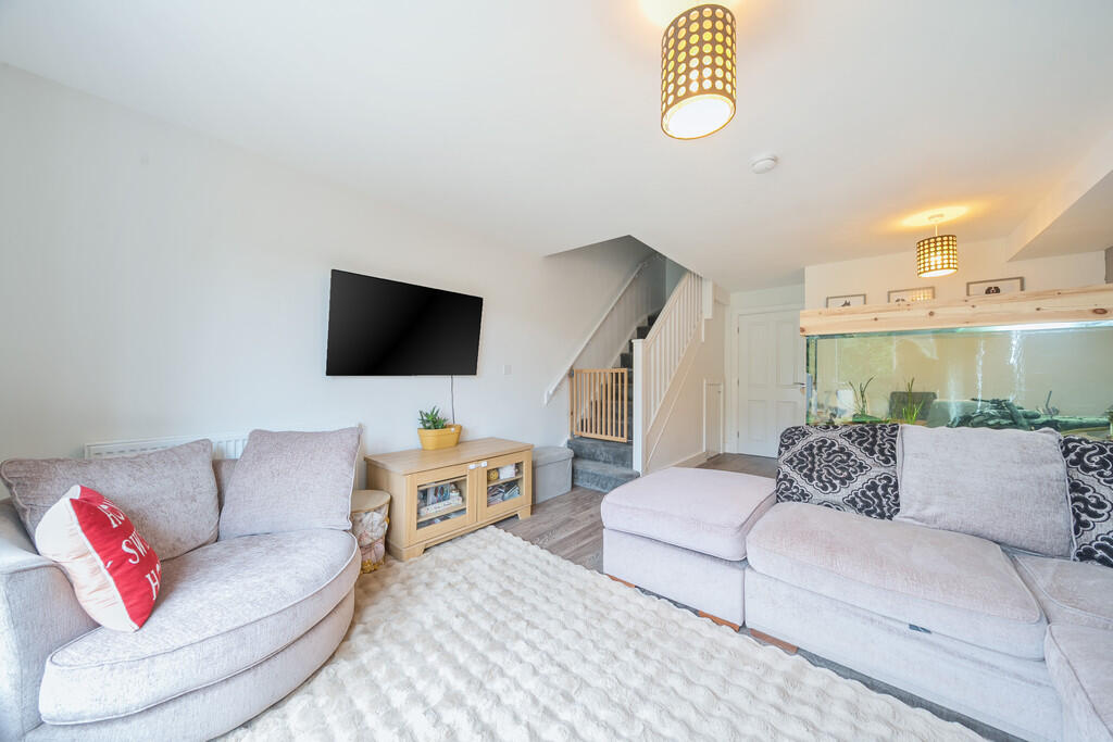 Living/Dining Roo...