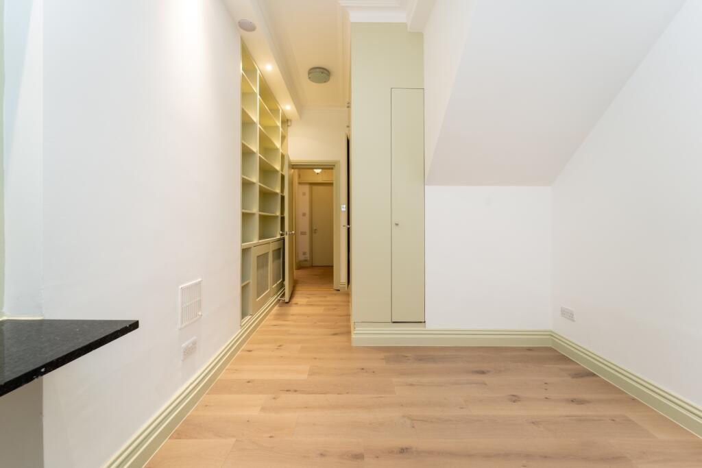 Second Bedroom (3)